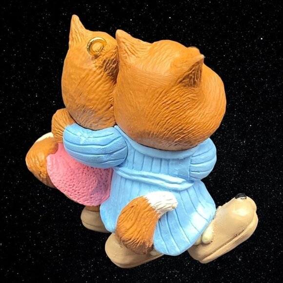 1993 Hallmark Keepsake Christmas Ornament Mom And Dad His 'N Hers Slippers New - Picture 3 of 6